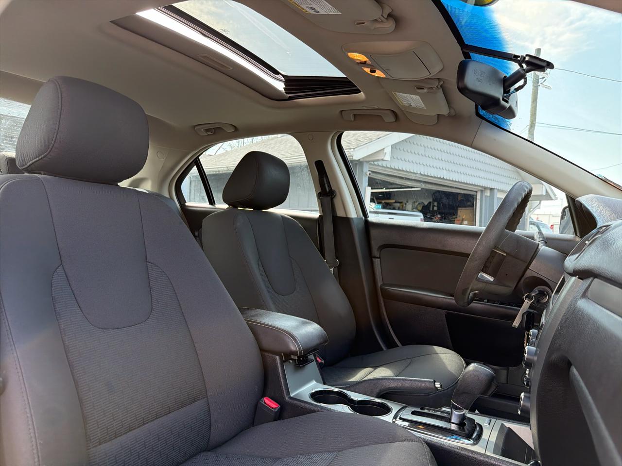 Ford Fusion 4dr Sdn SE FWD 2011