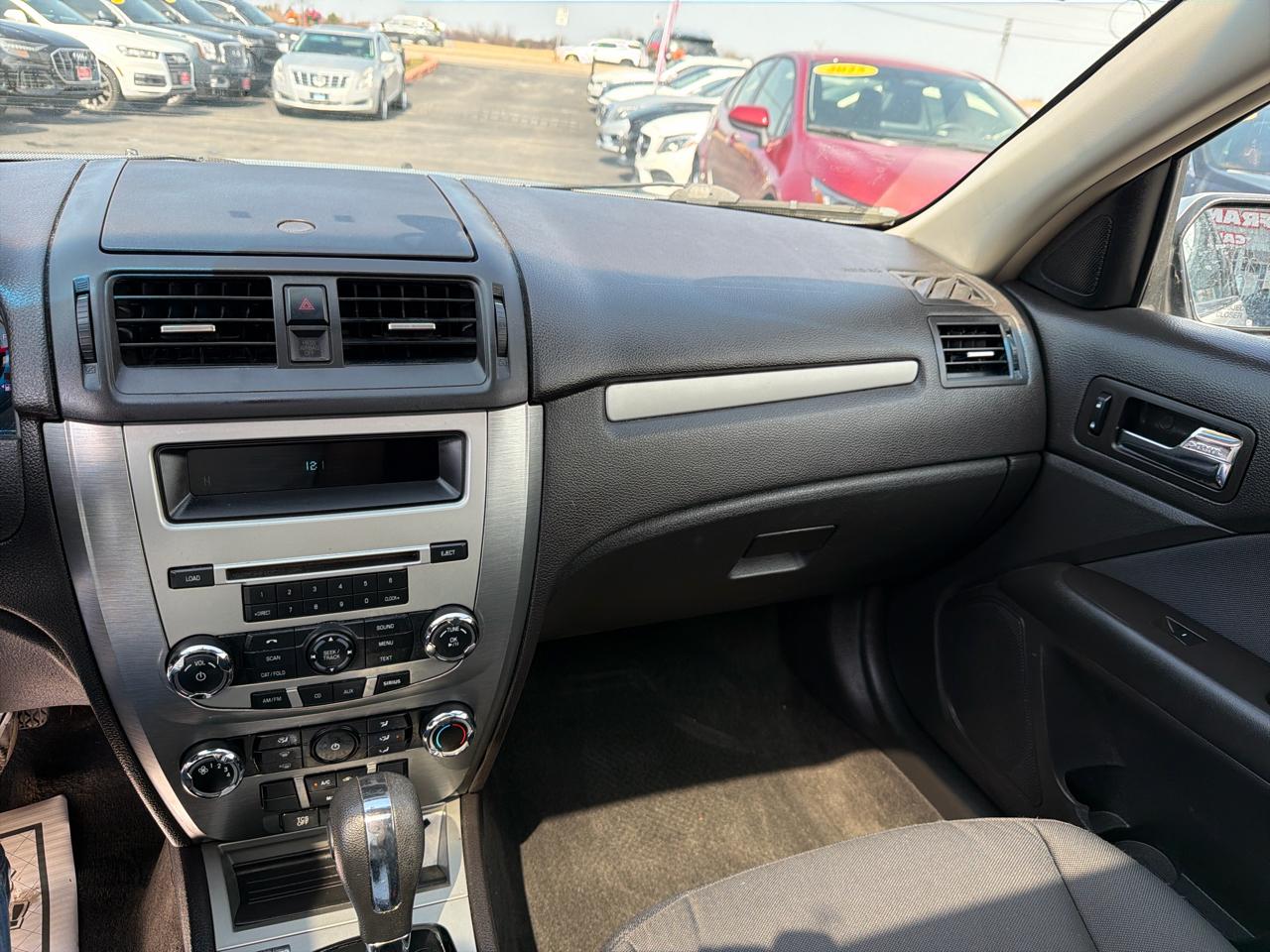 Ford Fusion 4dr Sdn SE FWD 2011