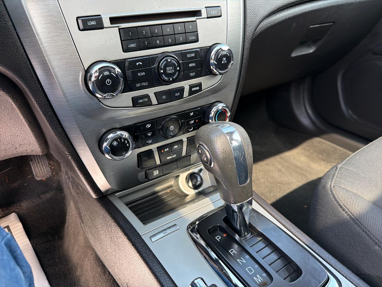 Ford Fusion 4dr Sdn SE FWD 2011