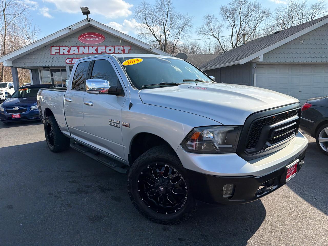 RAM 1500 4WD Quad Cab 140.5" Big Horn 2014