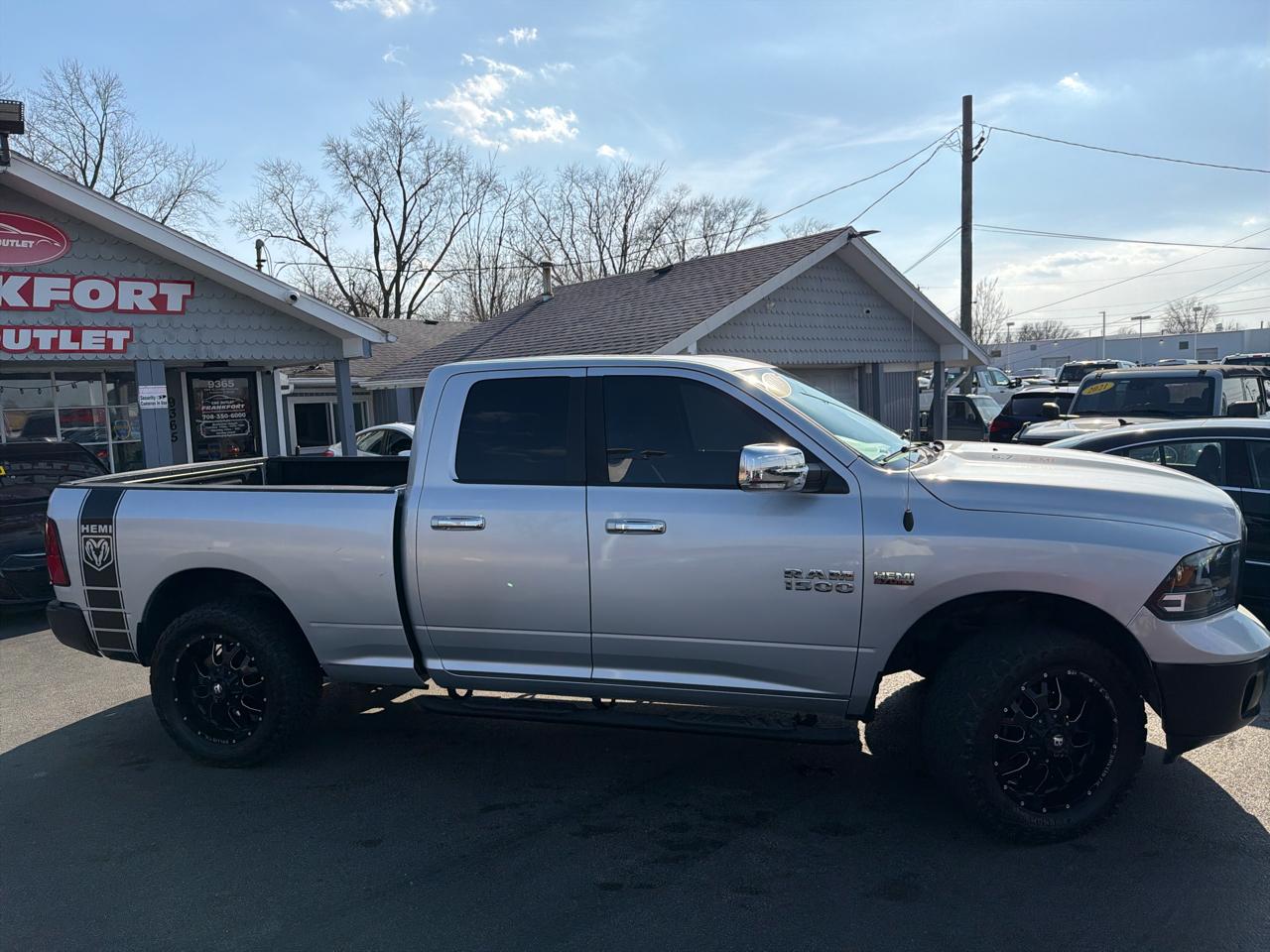 RAM 1500 4WD Quad Cab 140.5" Big Horn 2014