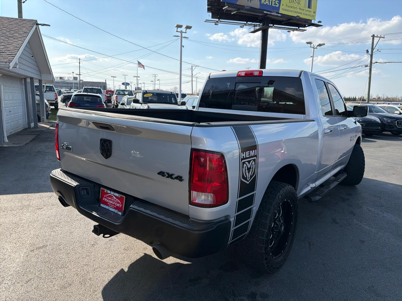 RAM 1500 4WD Quad Cab 140.5" Big Horn 2014
