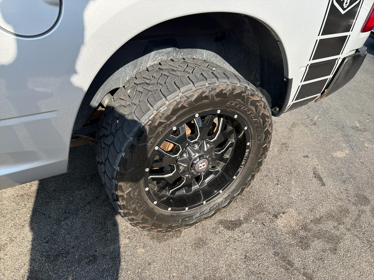 RAM 1500 4WD Quad Cab 140.5" Big Horn 2014