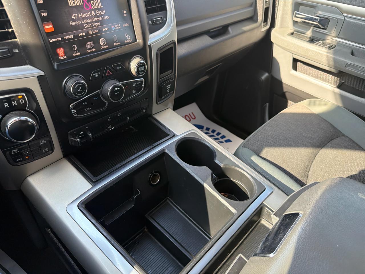 RAM 1500 4WD Quad Cab 140.5" Big Horn 2014