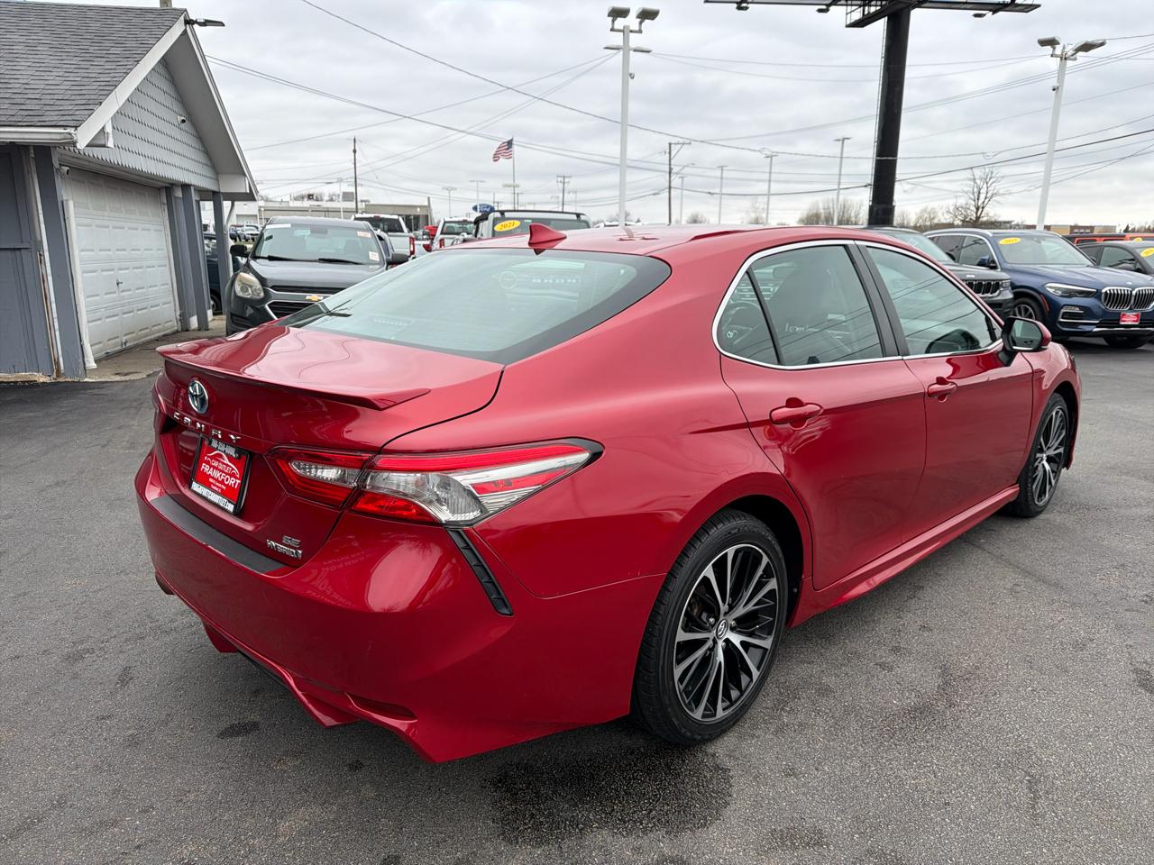 Toyota Camry Hybrid LE CVT (Natl) 2019