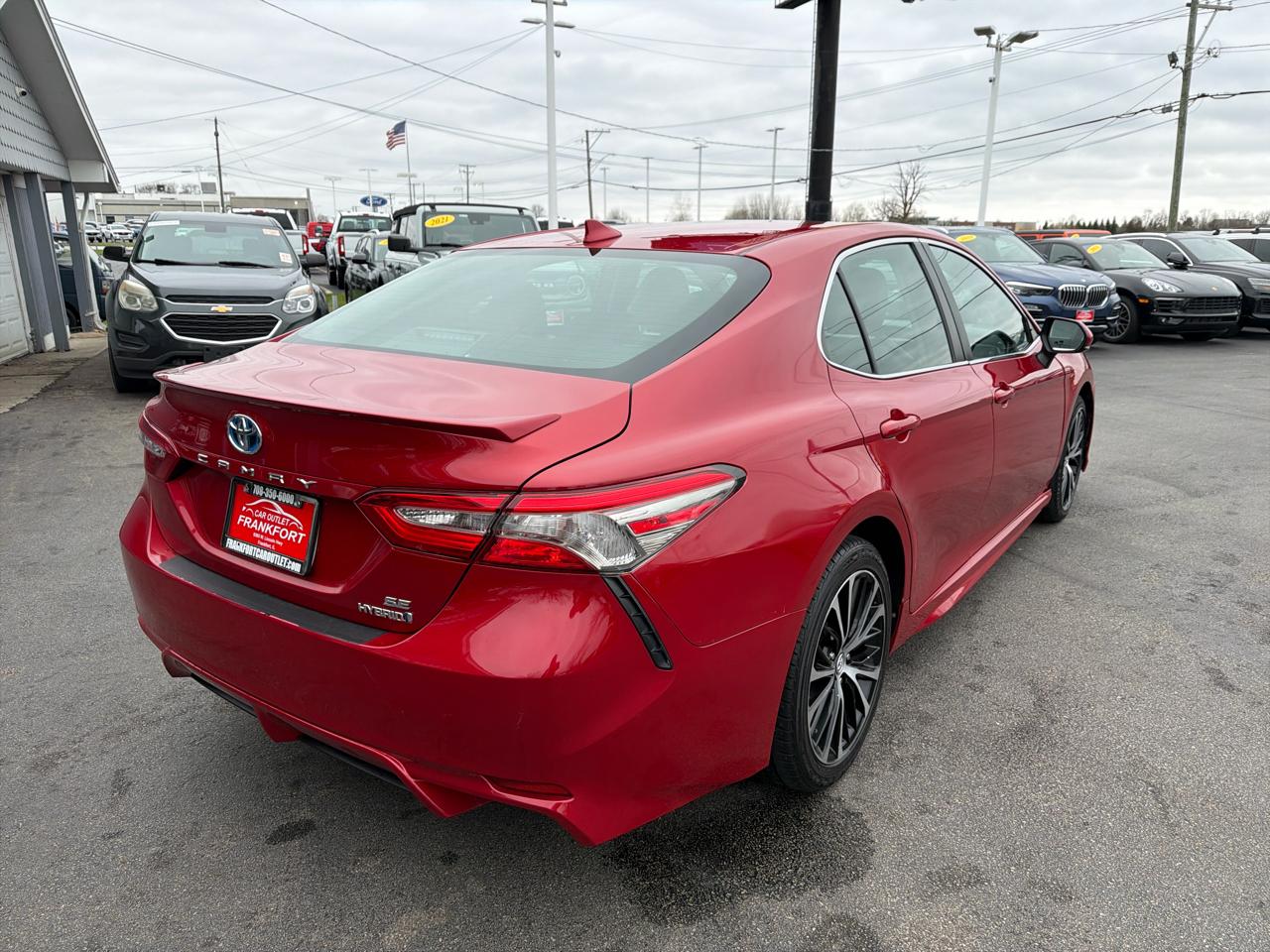 Toyota Camry Hybrid LE CVT (Natl) 2019
