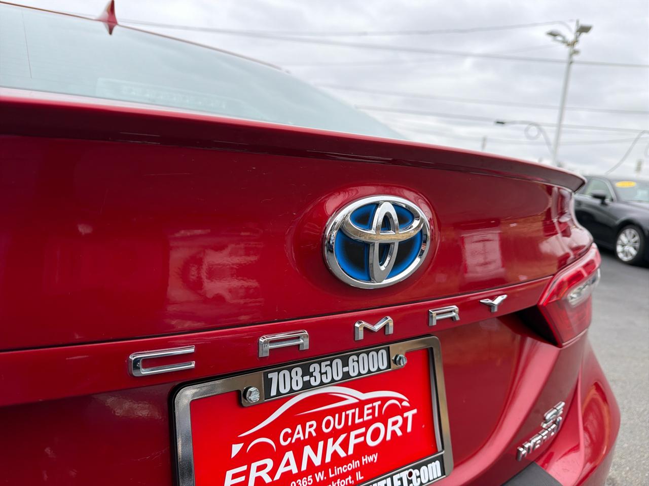 Toyota Camry Hybrid LE CVT (Natl) 2019