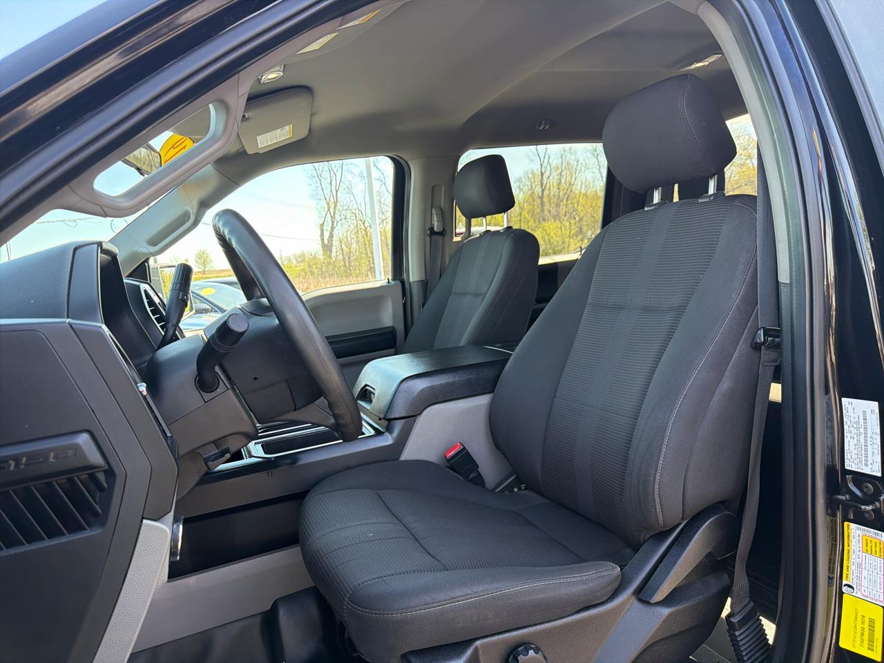 Ford F-150 4WD SuperCrew 157" XLT 2019