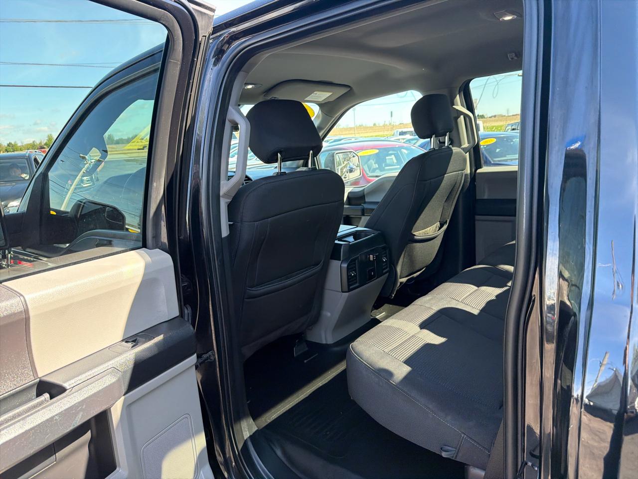 Ford F-150 4WD SuperCrew 157" XLT 2019