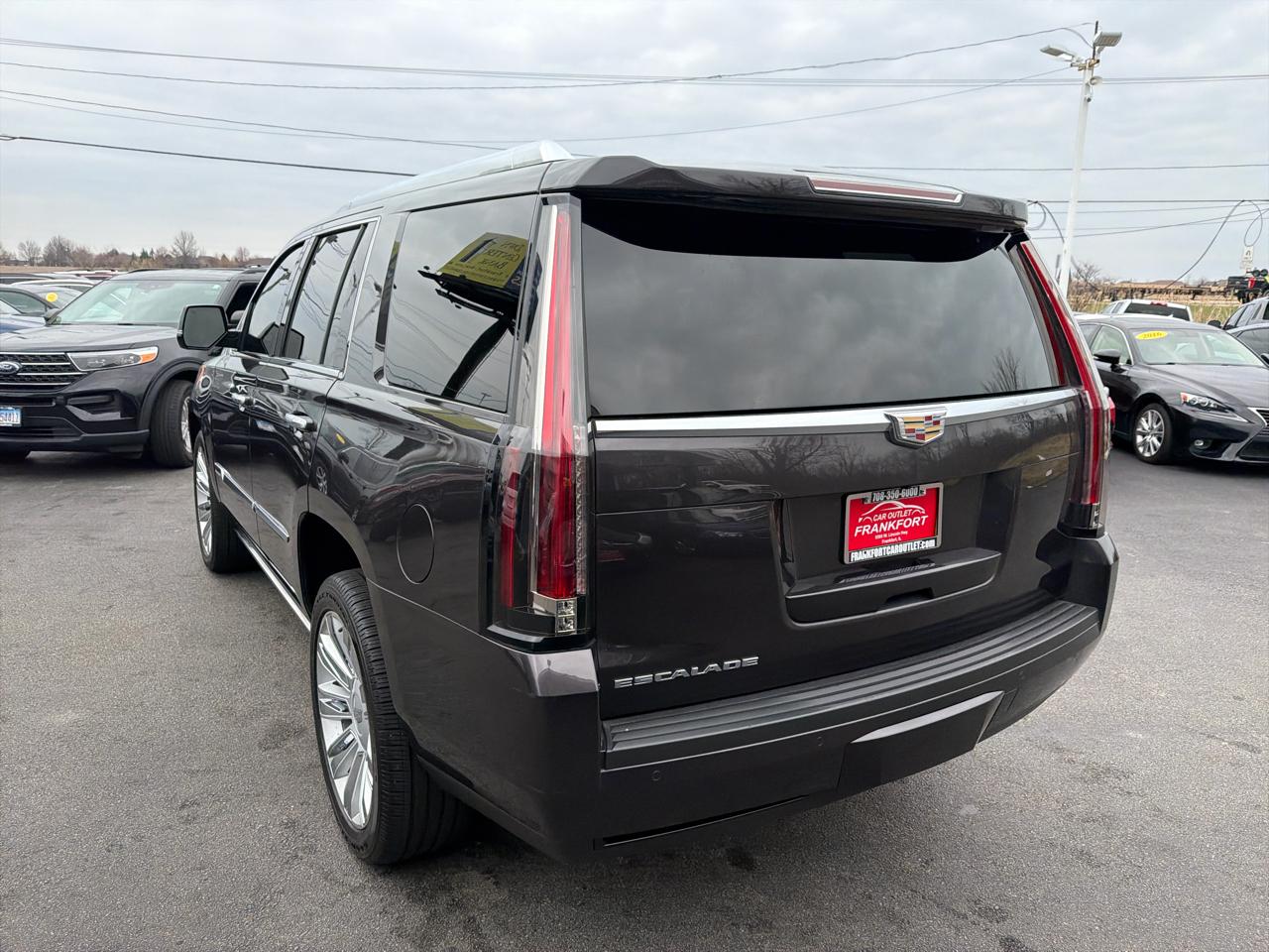 Cadillac Escalade 4WD 4dr Platinum 2016