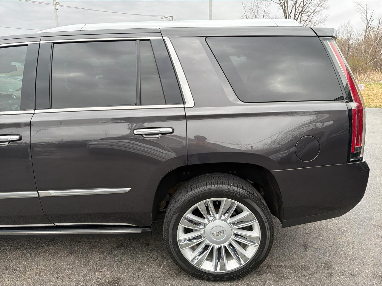 Cadillac Escalade 4WD 4dr Platinum 2016