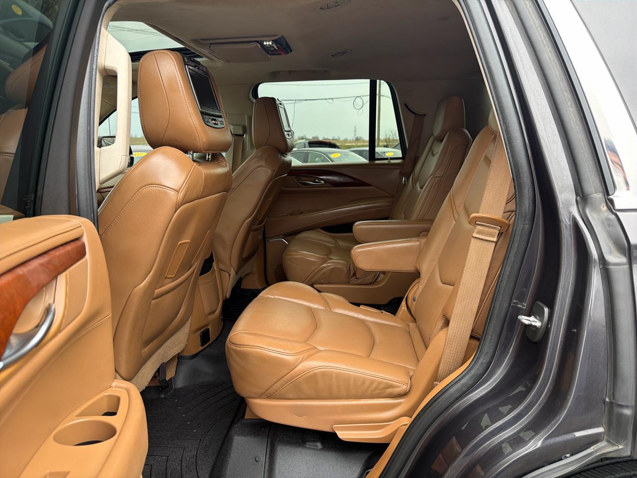 Cadillac Escalade 4WD 4dr Platinum 2016