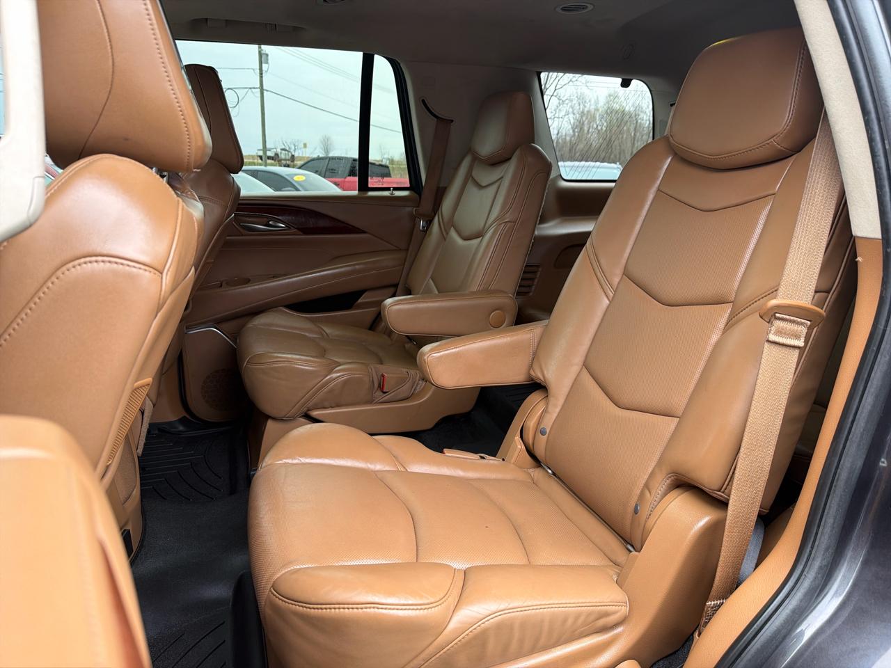 Cadillac Escalade 4WD 4dr Platinum 2016