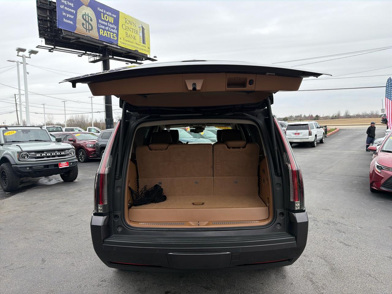 Cadillac Escalade 4WD 4dr Platinum 2016