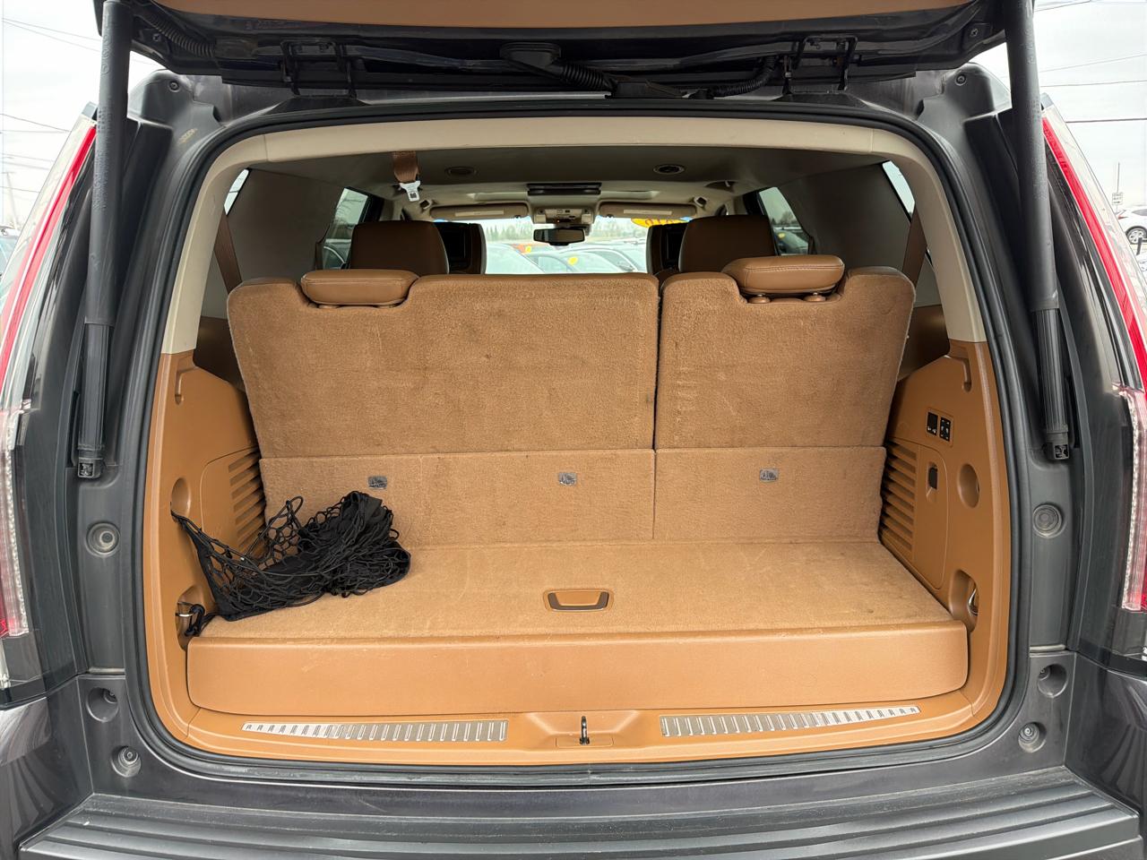 Cadillac Escalade 4WD 4dr Platinum 2016