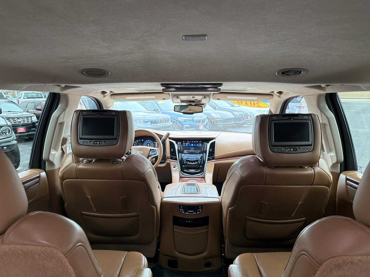 Cadillac Escalade 4WD 4dr Platinum 2016