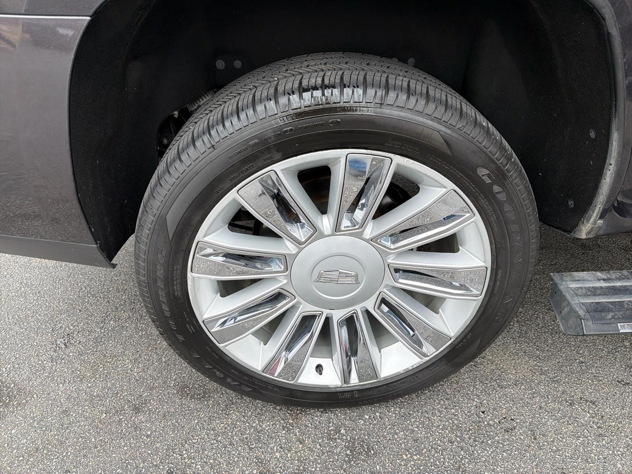 Cadillac Escalade 4WD 4dr Platinum 2016