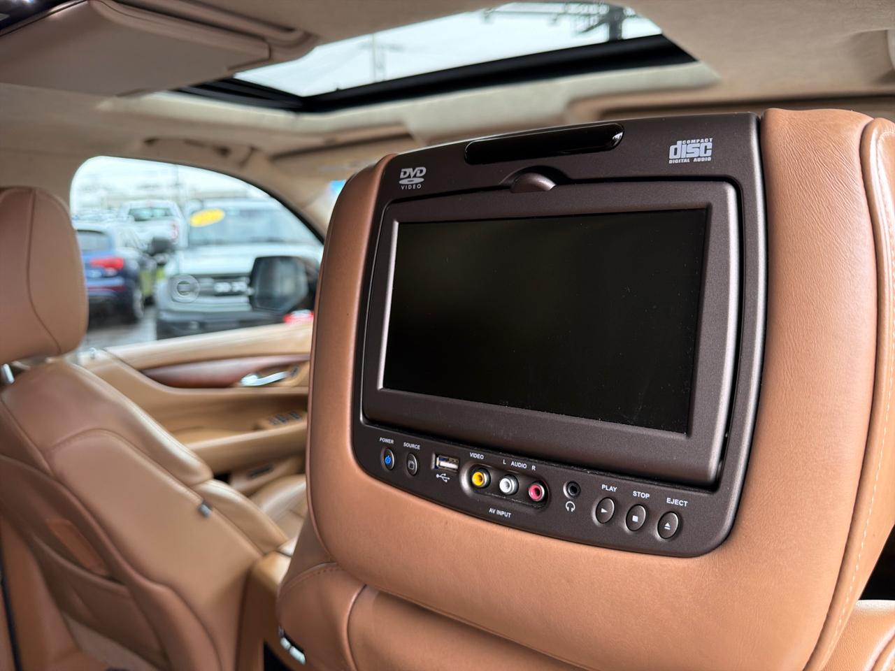 Cadillac Escalade 4WD 4dr Platinum 2016