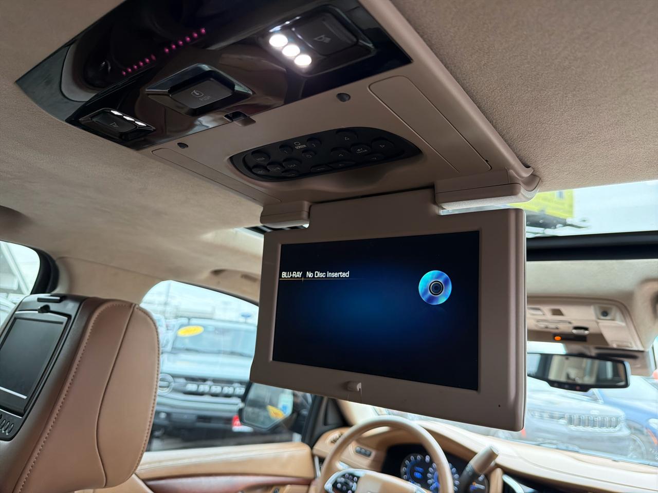 Cadillac Escalade 4WD 4dr Platinum 2016