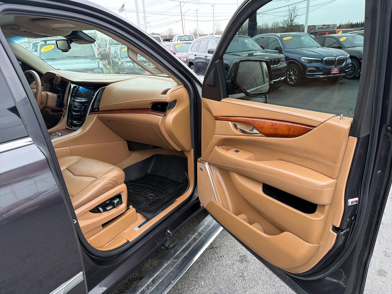 Cadillac Escalade 4WD 4dr Platinum 2016