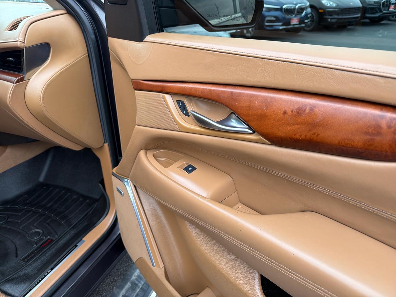 Cadillac Escalade 4WD 4dr Platinum 2016