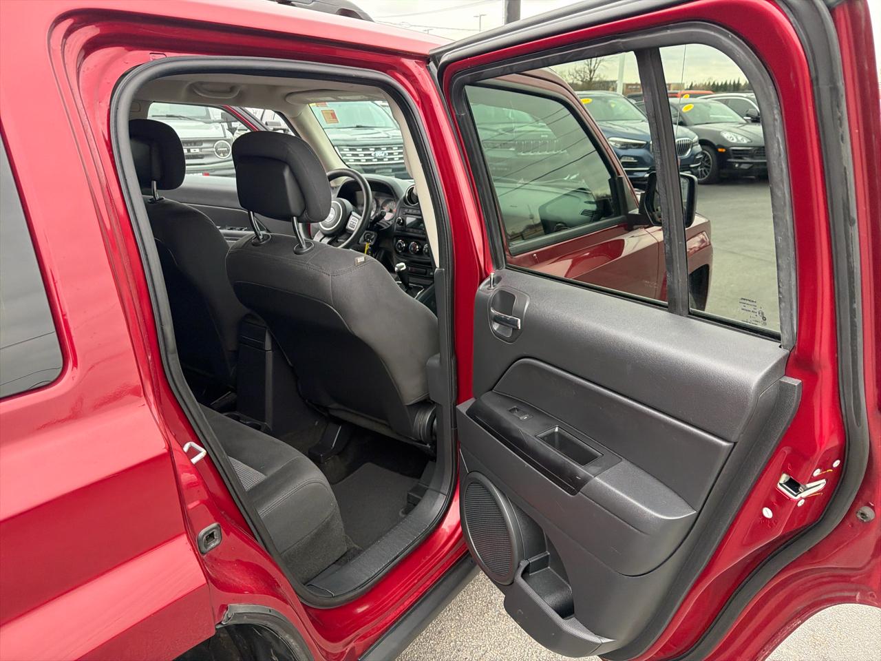 Jeep Patriot FWD 4dr Sport 2015