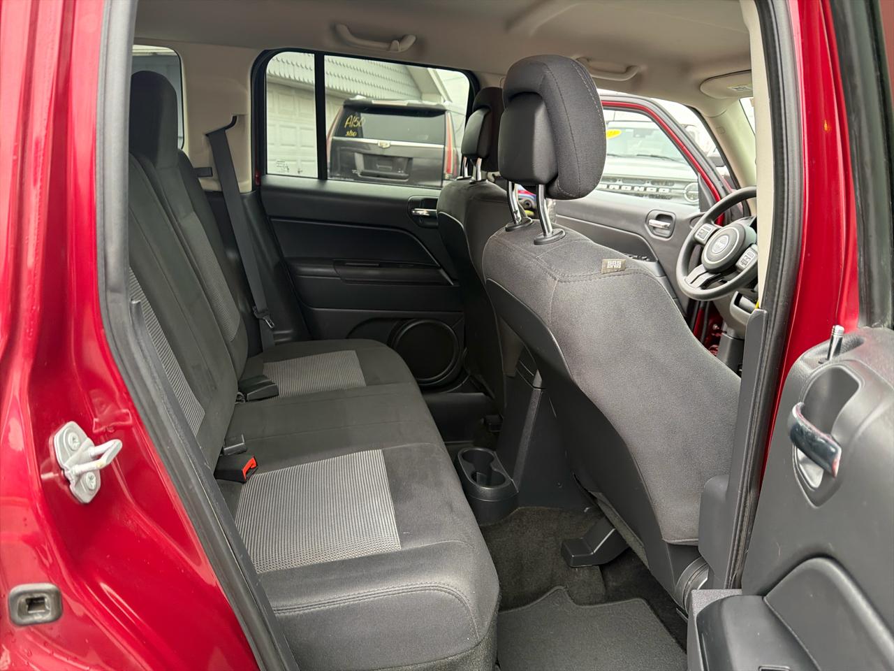 Jeep Patriot FWD 4dr Sport 2015