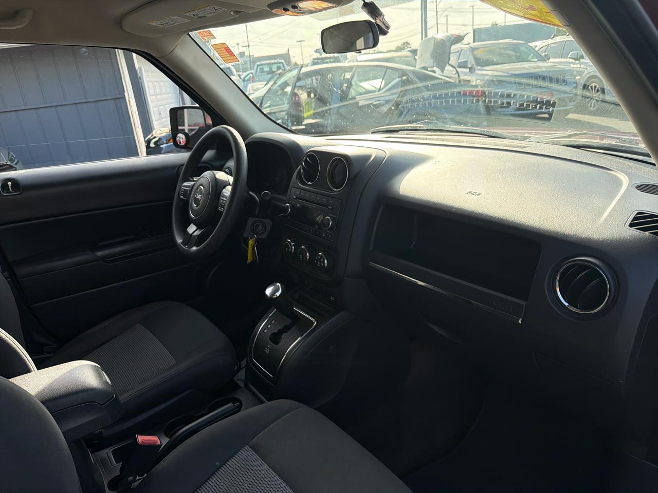 Jeep Patriot FWD 4dr Sport 2015