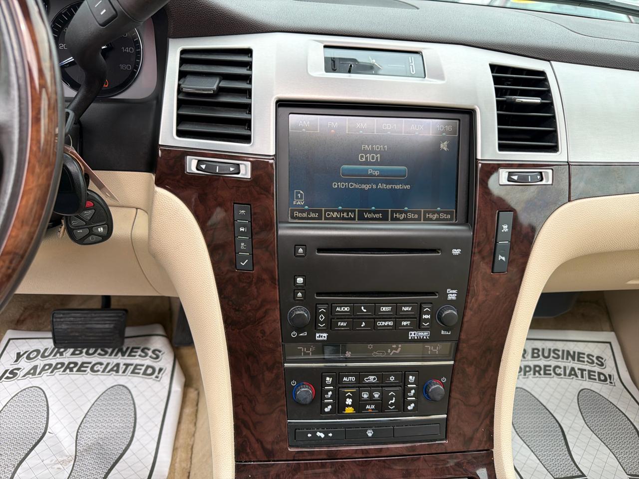 Cadillac Escalade AWD 4dr 2007