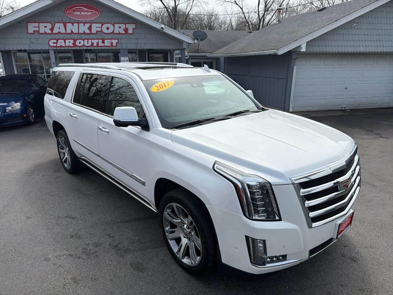 Cadillac Escalade ESV 4WD 4dr Premium Luxury 2017