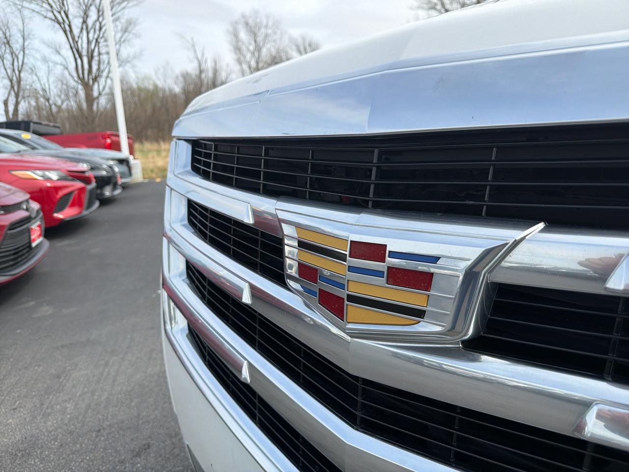 Cadillac Escalade ESV 4WD 4dr Premium Luxury 2017