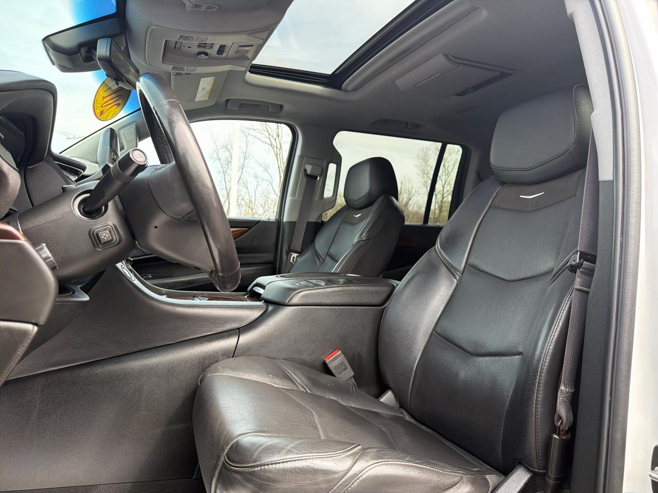 Cadillac Escalade ESV 4WD 4dr Premium Luxury 2017