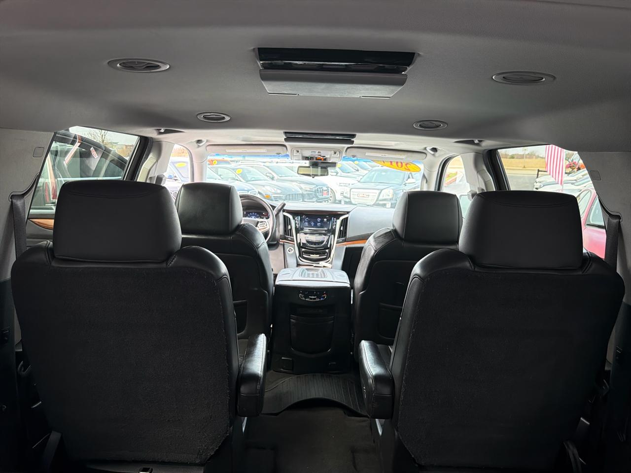 Cadillac Escalade ESV 4WD 4dr Premium Luxury 2017