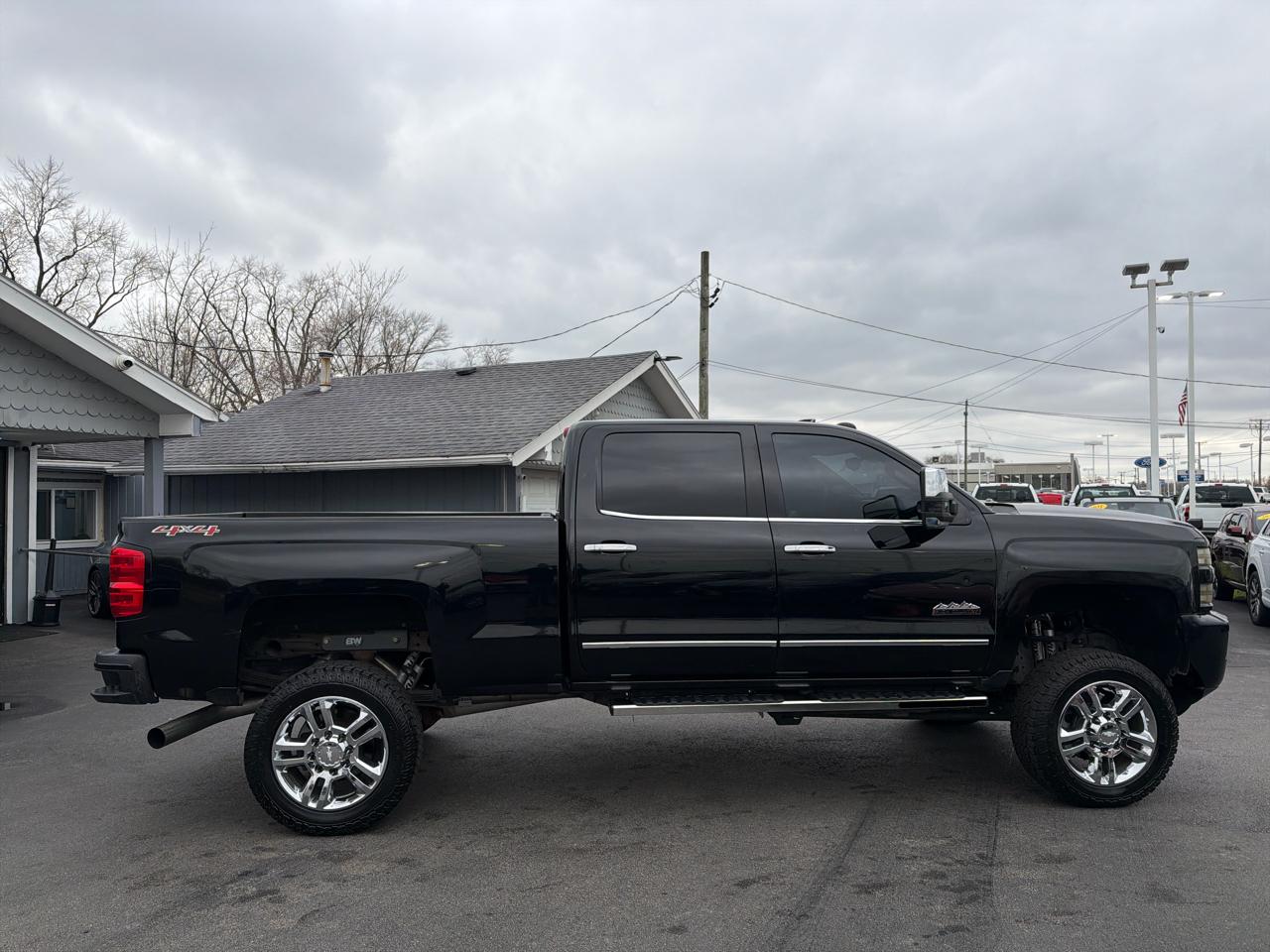 Chevrolet Silverado 2500HD 4WD Crew Cab 153.7" High Country 2016
