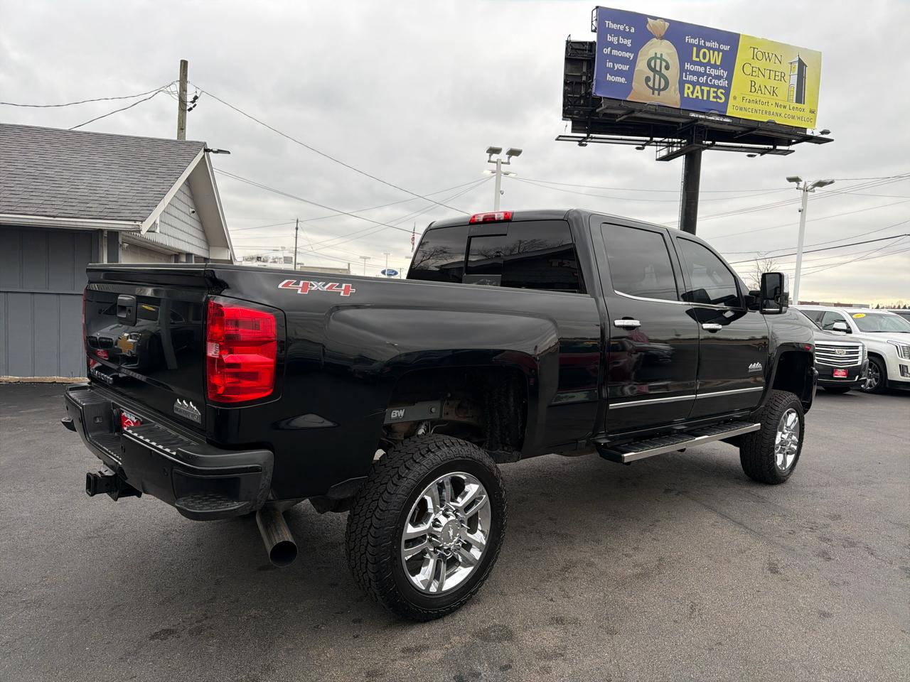 Chevrolet Silverado 2500HD 4WD Crew Cab 153.7" High Country 2016