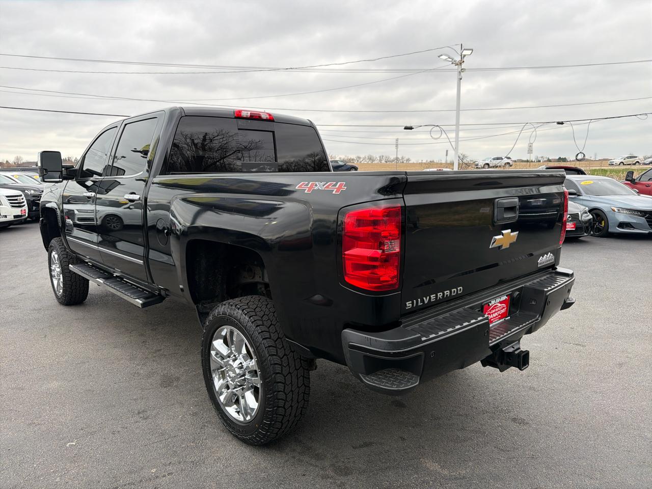 Chevrolet Silverado 2500HD 4WD Crew Cab 153.7" High Country 2016