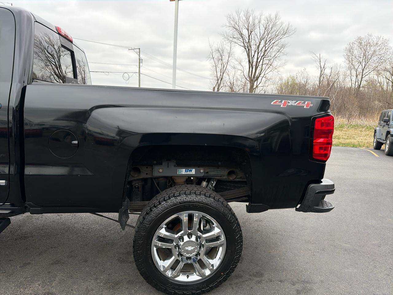 Chevrolet Silverado 2500HD 4WD Crew Cab 153.7" High Country 2016