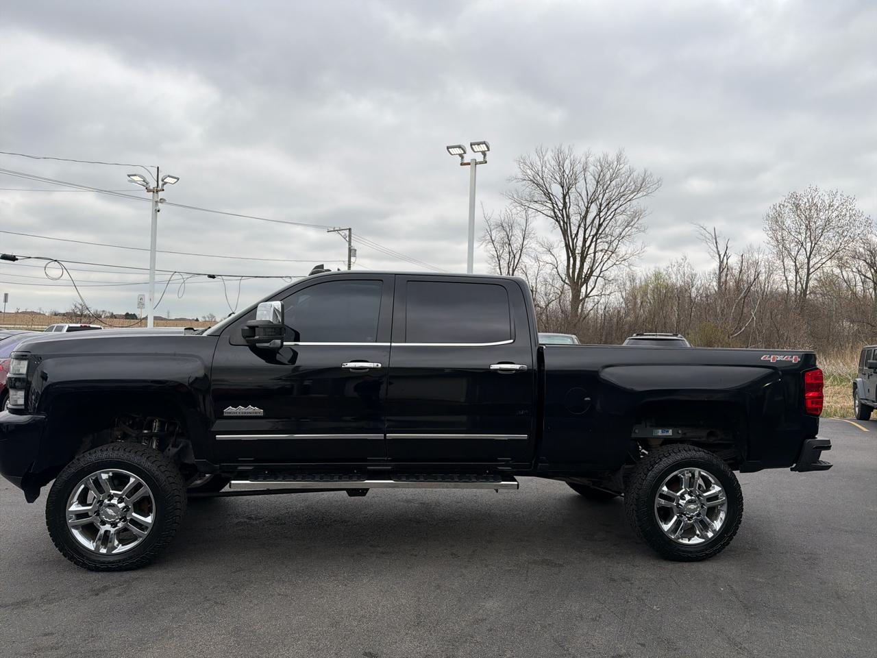 Chevrolet Silverado 2500HD 4WD Crew Cab 153.7" High Country 2016