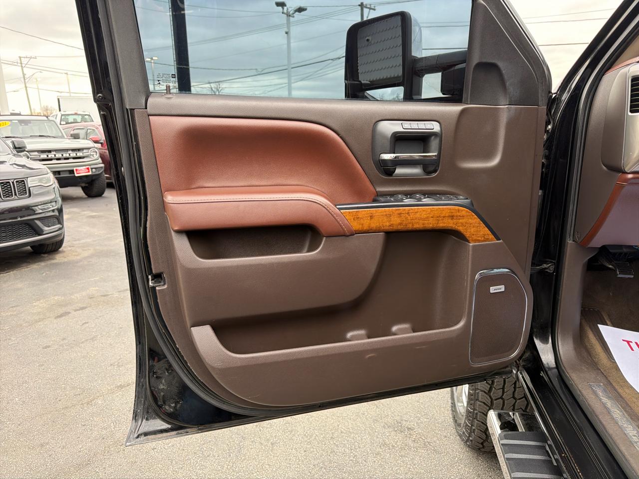 Chevrolet Silverado 2500HD 4WD Crew Cab 153.7" High Country 2016