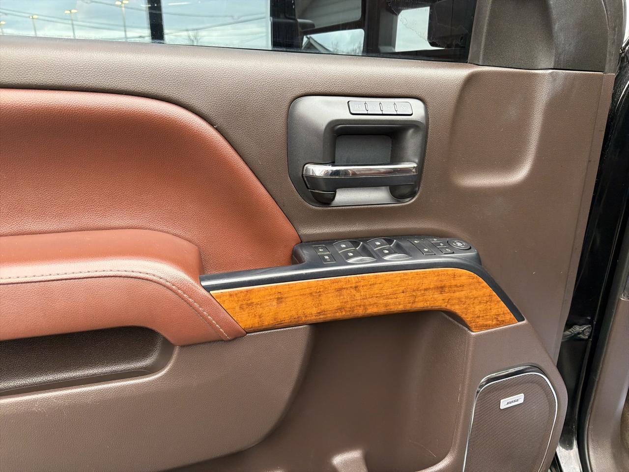 Chevrolet Silverado 2500HD 4WD Crew Cab 153.7" High Country 2016