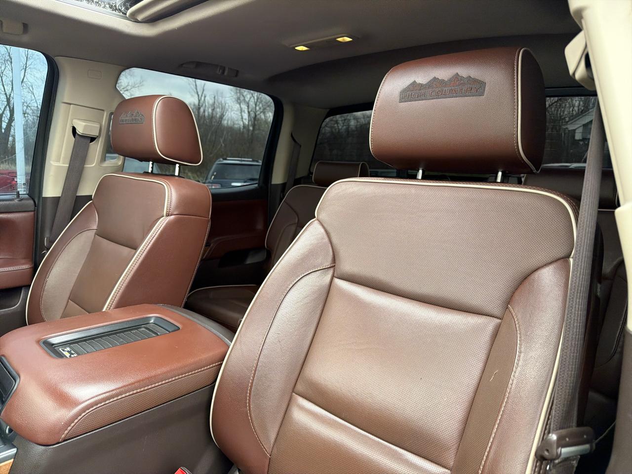 Chevrolet Silverado 2500HD 4WD Crew Cab 153.7" High Country 2016