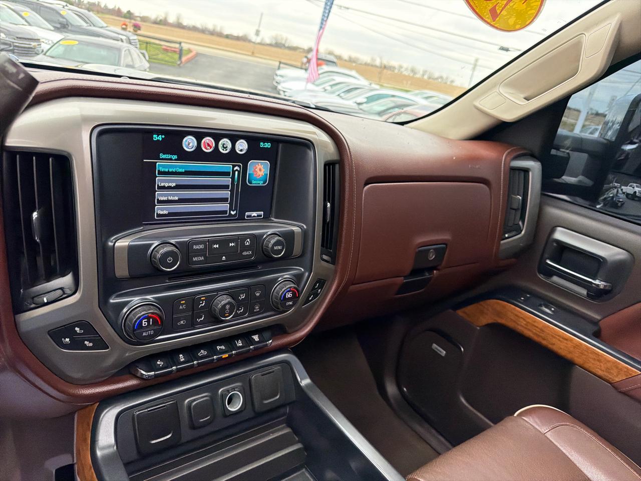 Chevrolet Silverado 2500HD 4WD Crew Cab 153.7" High Country 2016