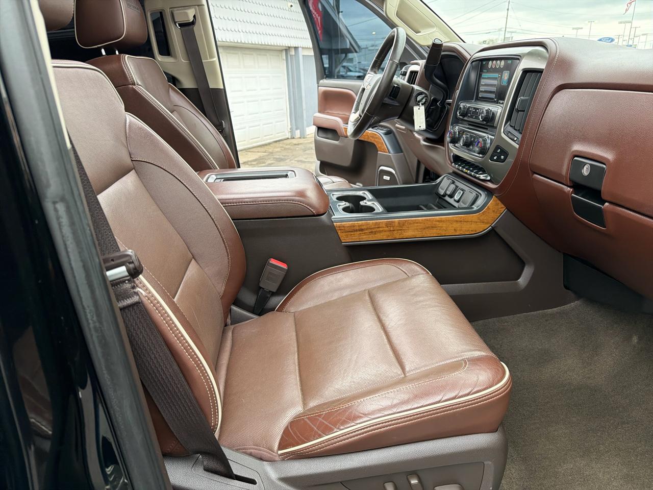 Chevrolet Silverado 2500HD 4WD Crew Cab 153.7" High Country 2016