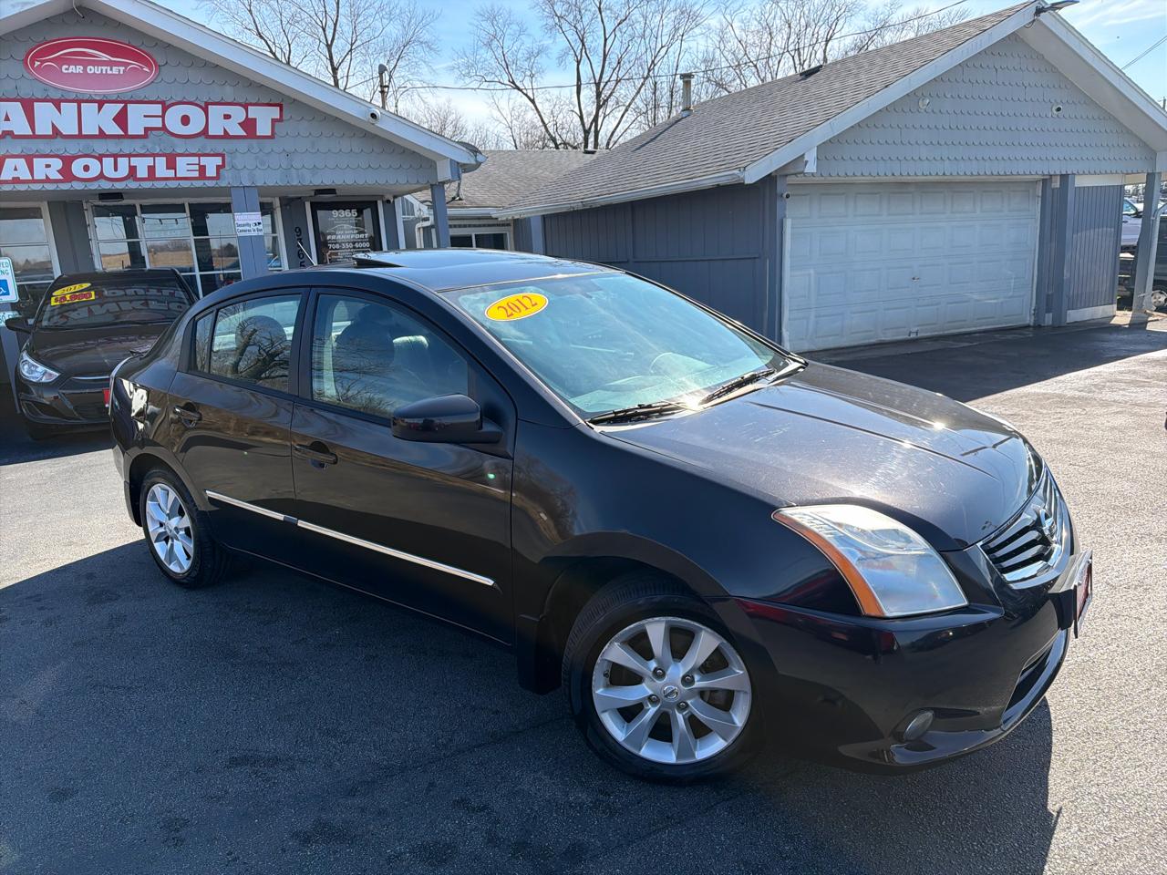 Nissan Sentra 4dr Sdn I4 CVT 2.0 SL 2012