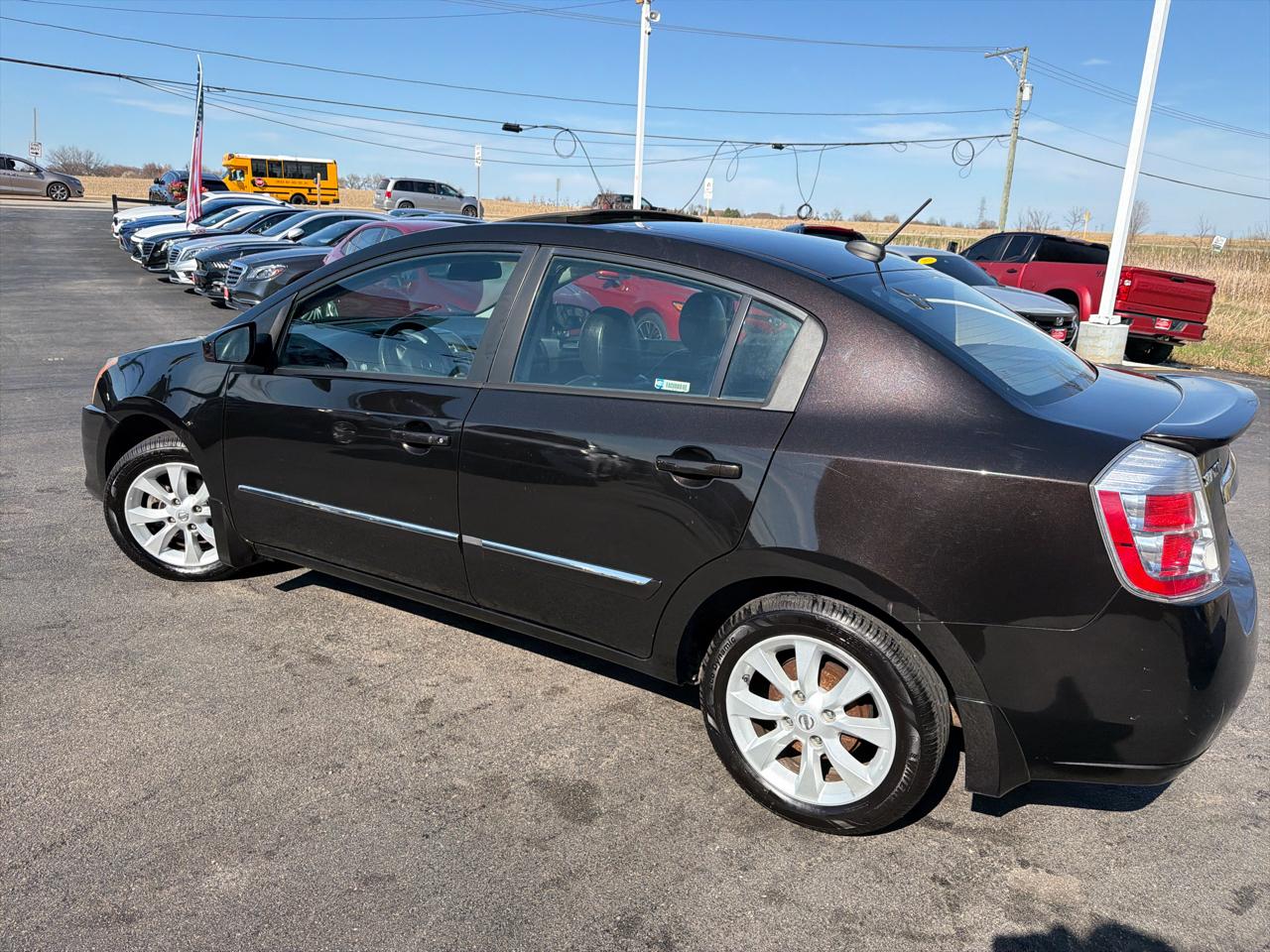 Nissan Sentra 4dr Sdn I4 CVT 2.0 SL 2012