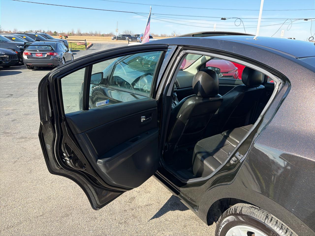 Nissan Sentra 4dr Sdn I4 CVT 2.0 SL 2012