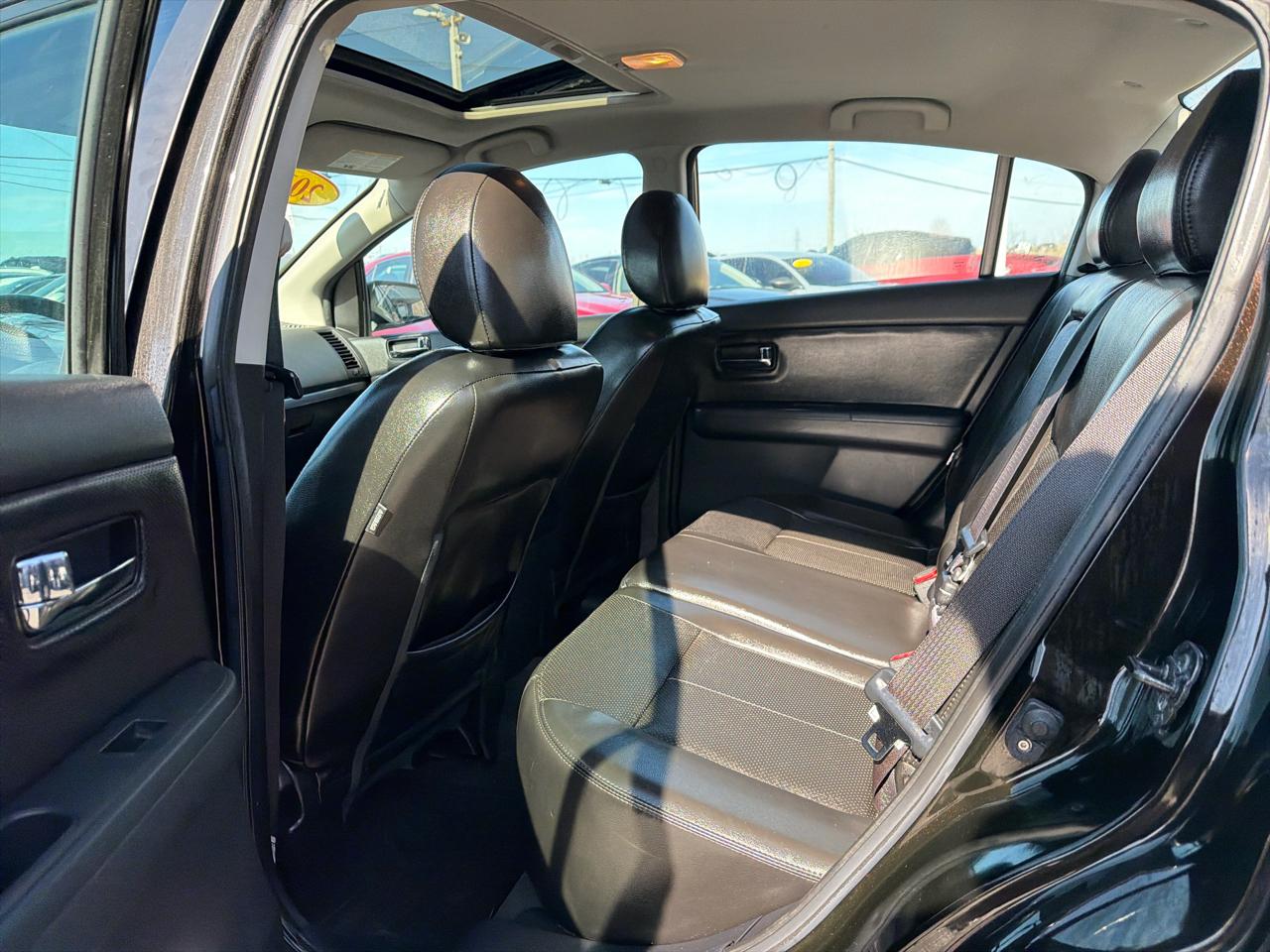 Nissan Sentra 4dr Sdn I4 CVT 2.0 SL 2012