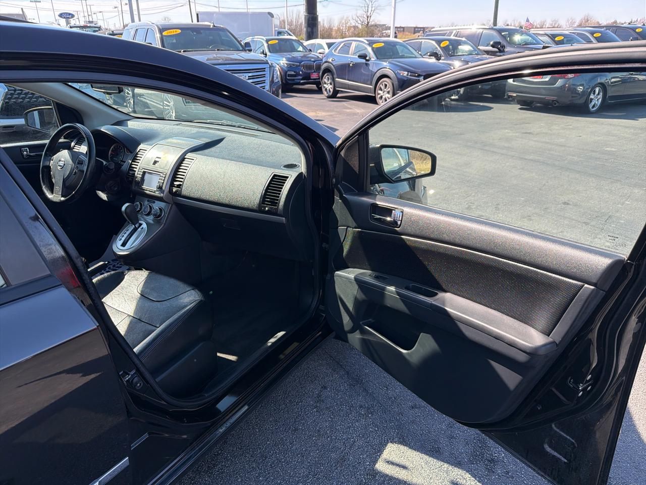 Nissan Sentra 4dr Sdn I4 CVT 2.0 SL 2012