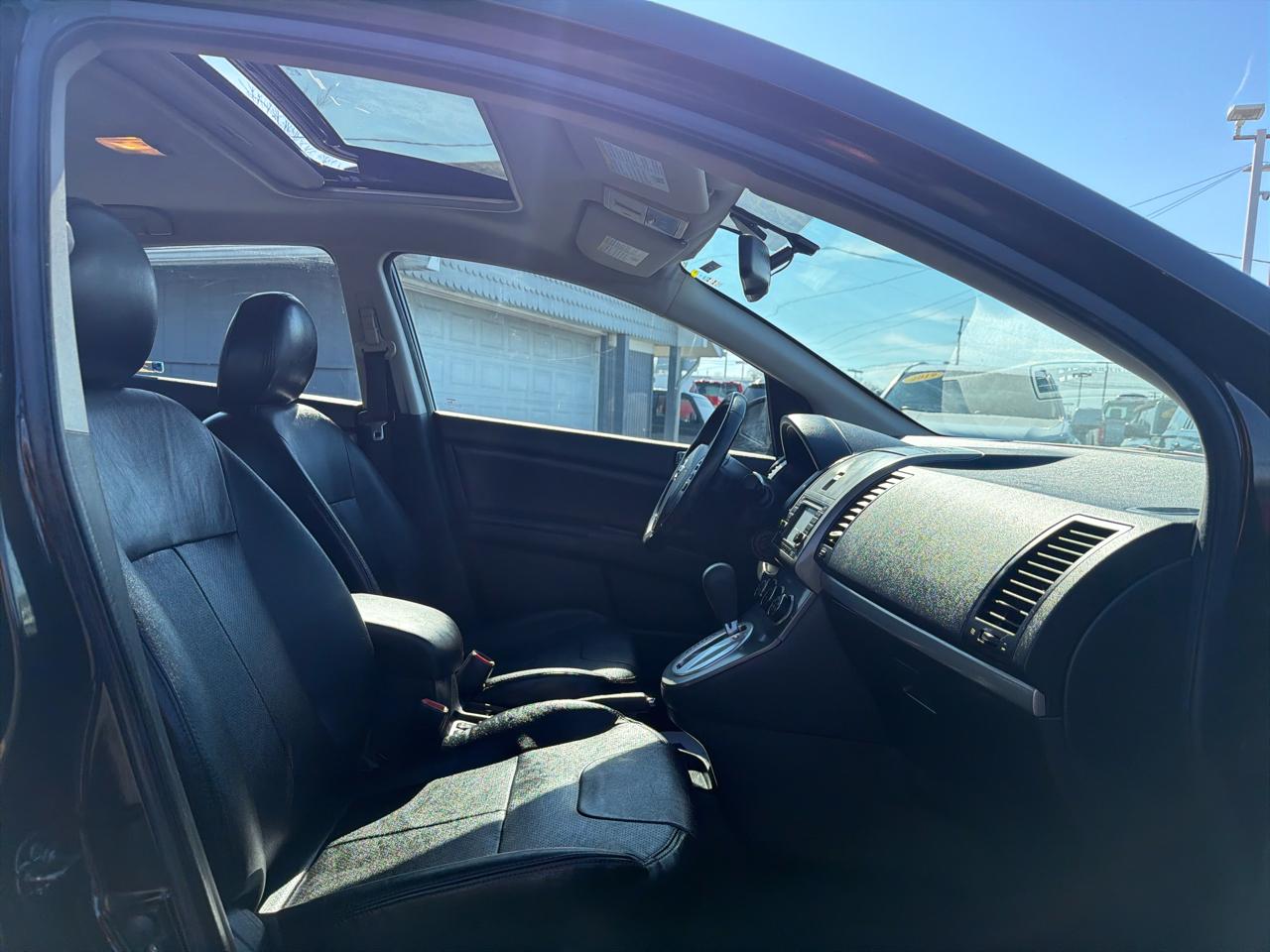 Nissan Sentra 4dr Sdn I4 CVT 2.0 SL 2012