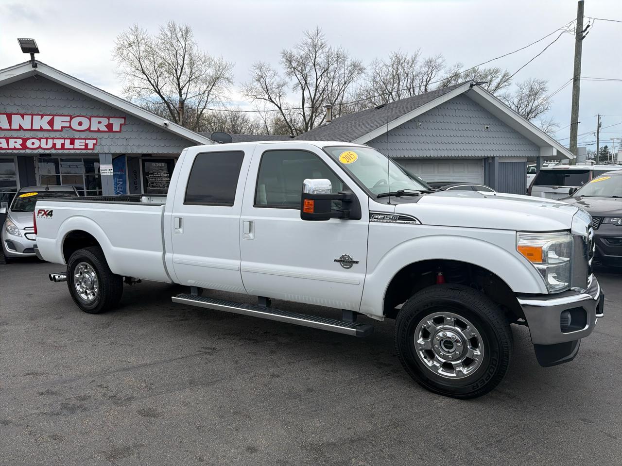 Ford Super Duty F-350 SRW 4WD Crew Cab 156" Lariat 2015